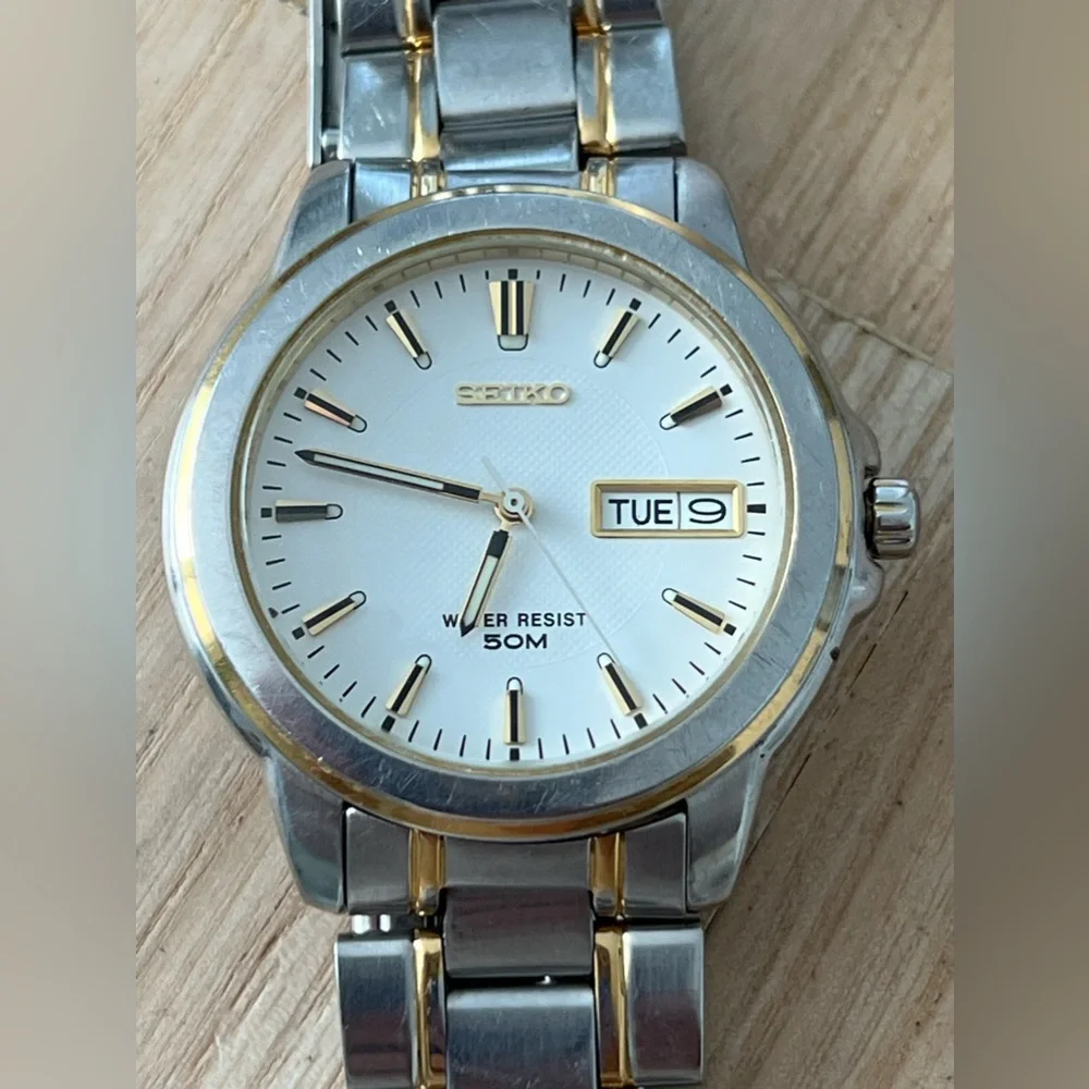 Seiko Vintage Men’s Watch White Dial Date Window Two-Tone Bracelet New Crystal